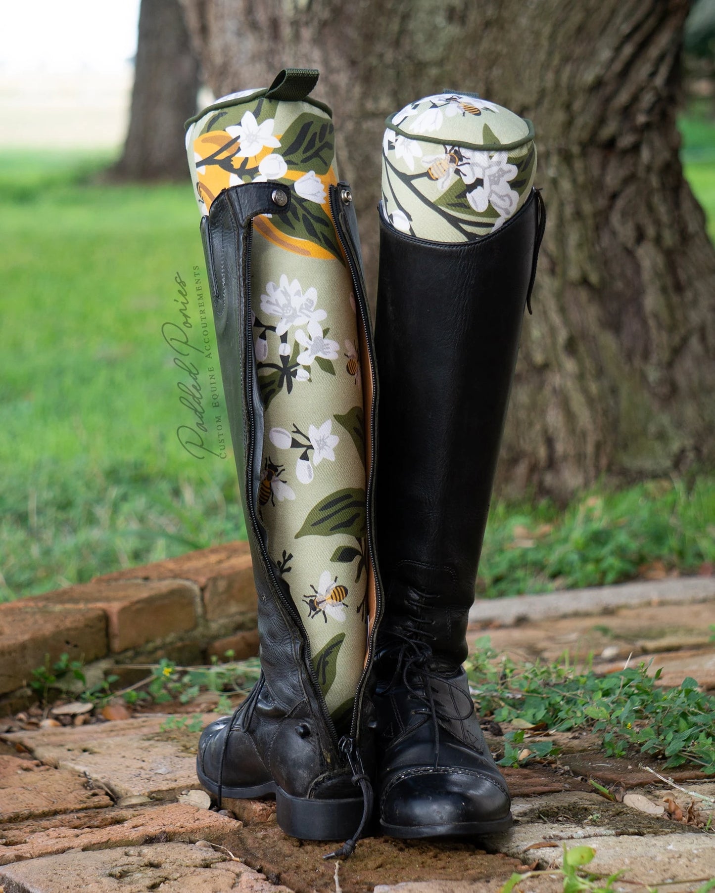 Green Lemons and Bees Floral Boot Tree Stuffers