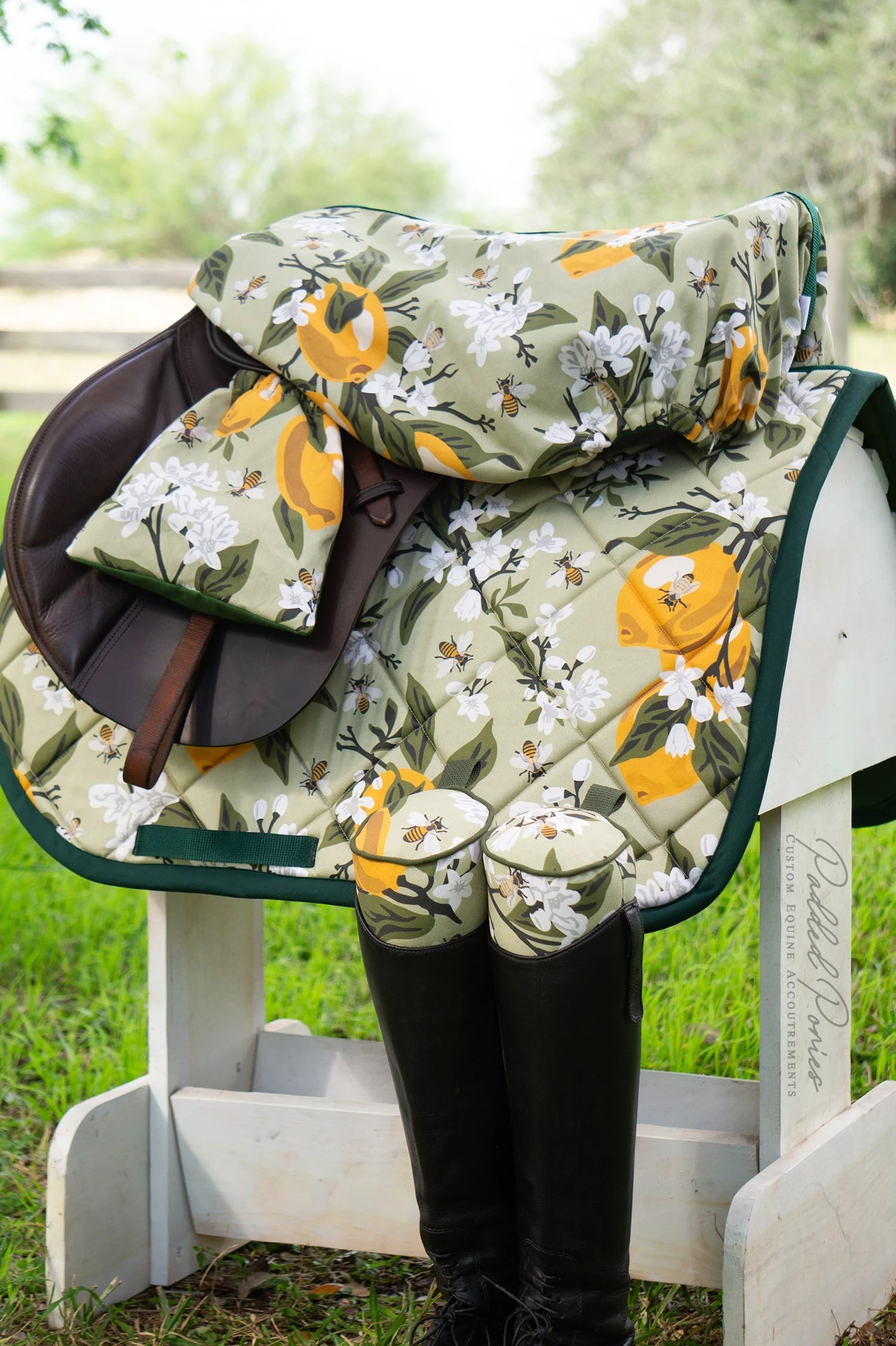 Green Lemons and Bees Floral All Purpose Saddle Cover Matching Set