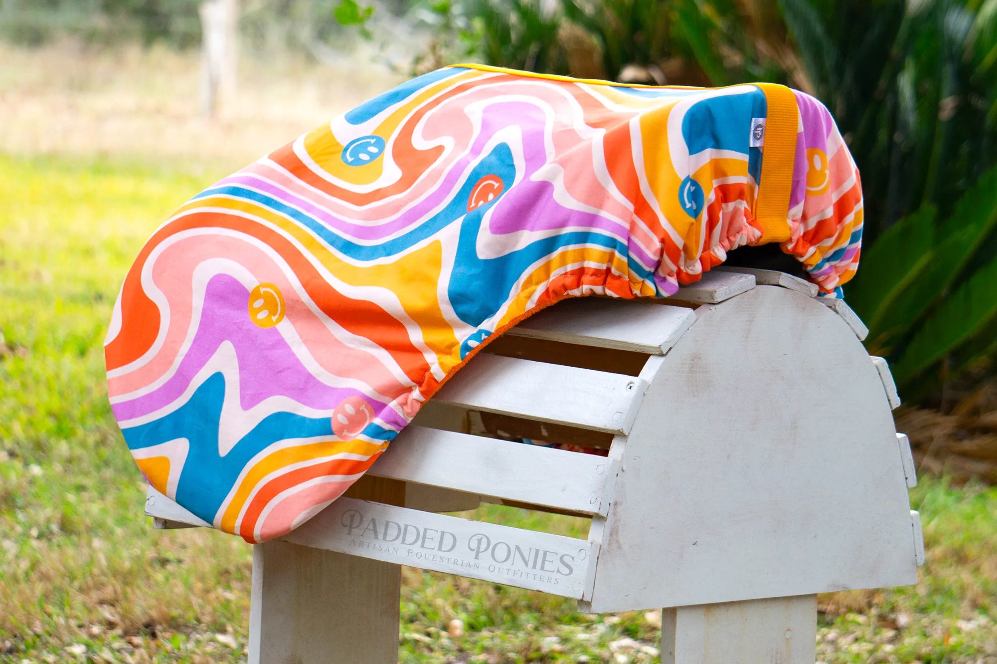 The Groovy Collection Psychedelic Waves Saddle Cover