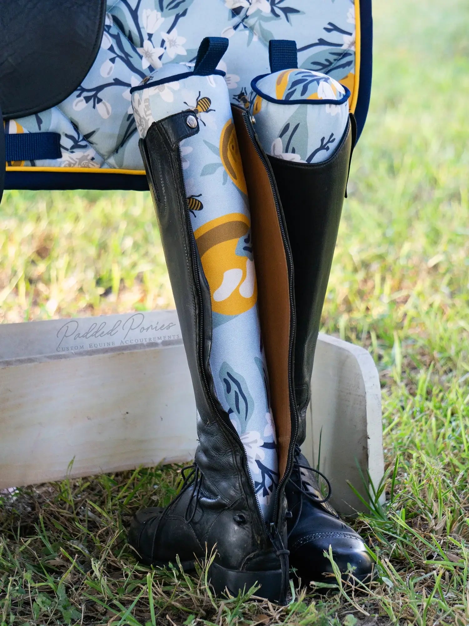 Blue and Navy Lemons and Bees Floral Boot Tree Stuffers