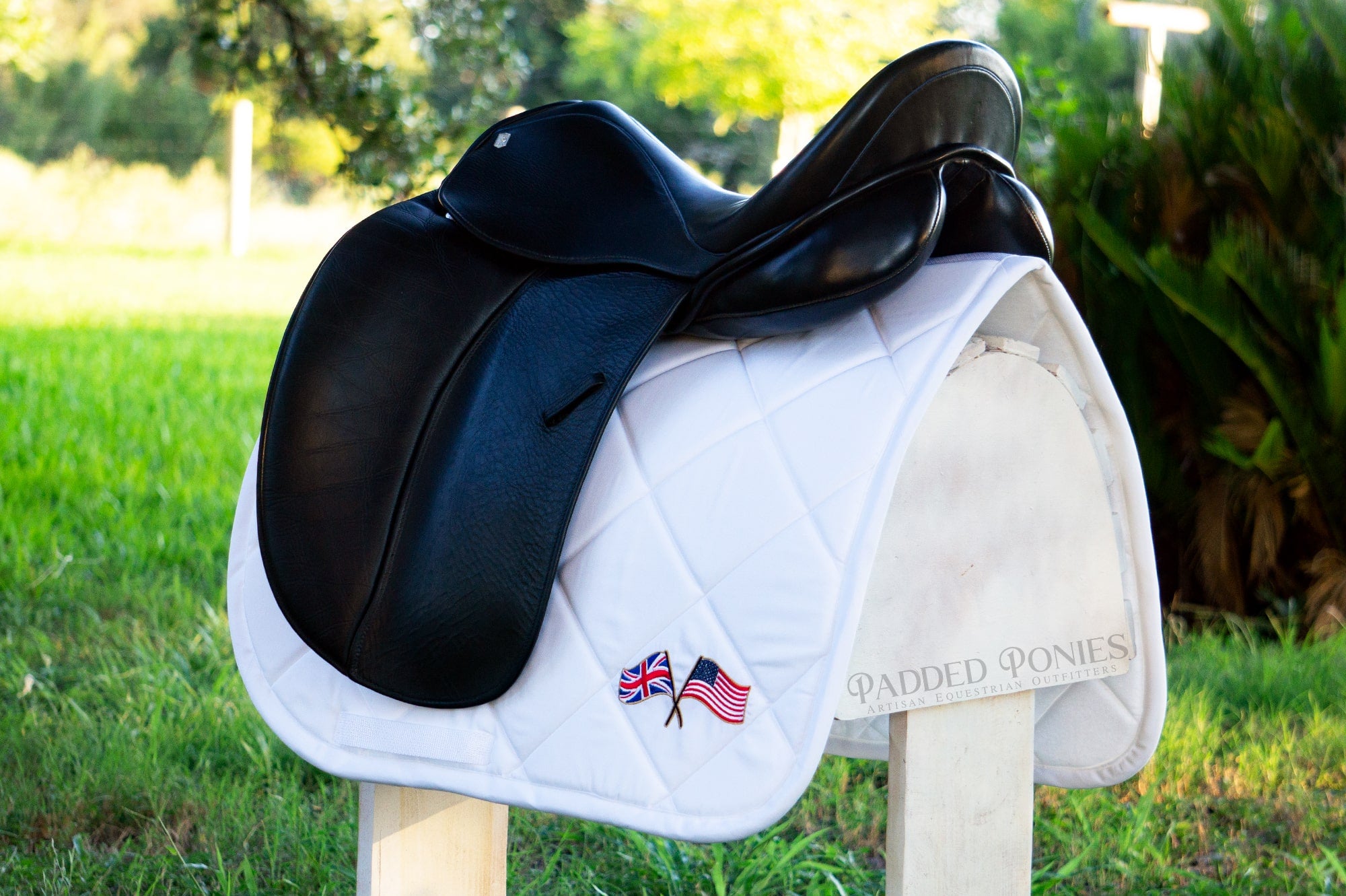 United States America and United Kingdom British Crossed Flags Custom Logo White Dressage Saddle Pad