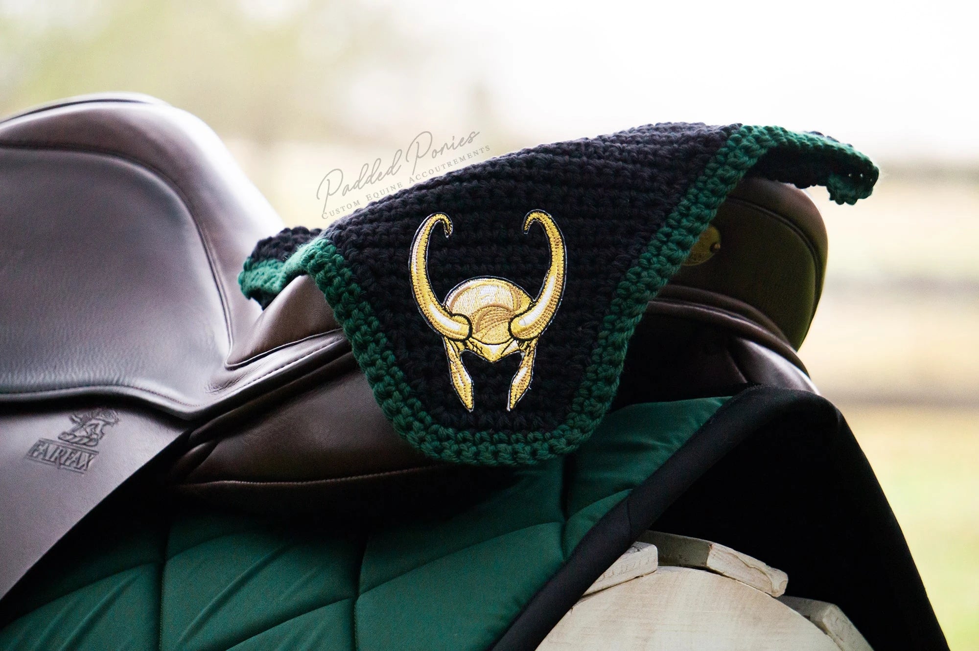 Black and Hunter Green Marvel Loki Superhero Villains Patch Fly Veil Bonnet