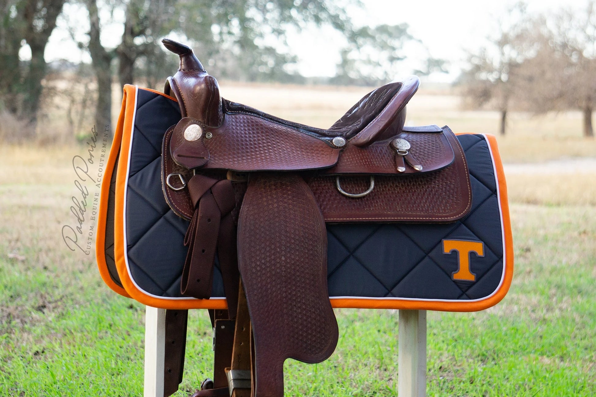 University of Tennessee Volunteers Patch Gray and Orange Western Saddle Pad 